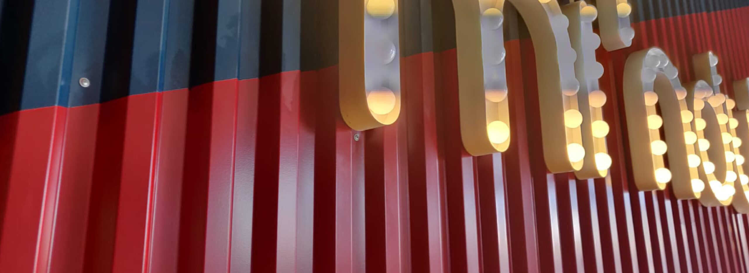 GENUS 28_slider foto